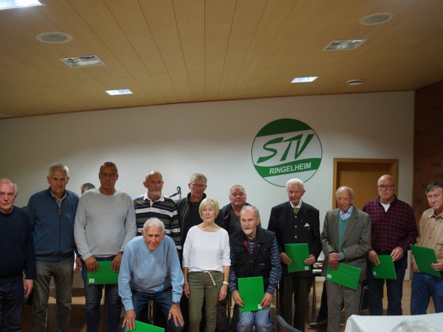 Für langjährige Mitgliedschaft wurden geehrt: Georg Pohl (80 Jahre), Erwin Fromme (75 Jahre), Herbert Sommerfeld (65 Jahre), 