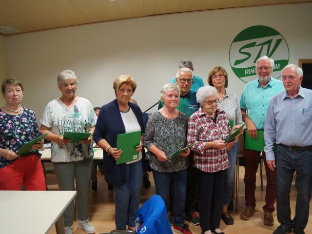 Zu Ehrenmitgliedern wurden ernannt: