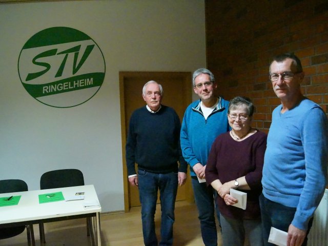 Aus dem Vorstand wurden verabschiedet: Thomas Bade (2. Vorsitzender), Marcel Ruthmann (Kassenwart),